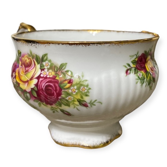 Elizabethan English Garden Fine Bone China Tea Cup & Saucer - Picture 9 of 15